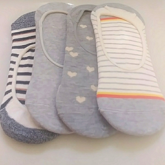 Xhilaration Accessories - Xhilaration Women's Hearts Stripes 4pk Liner Socks - Gray/Peach/Cream Size 4-10